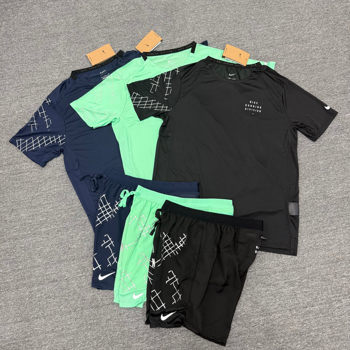 Ensemble Nike Division